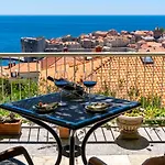 Gostinjska kuća Rose 3*