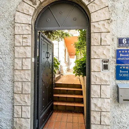 Guest house Rose 3*