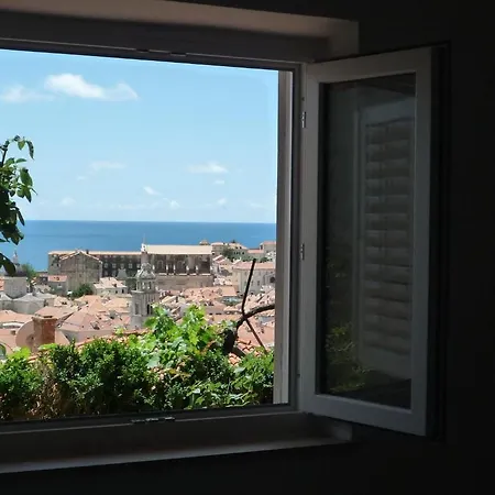 Rose Dubrovnik